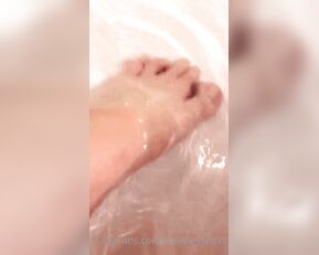 therileyeffect Sweet clean toes show chat live porn