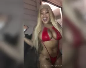 yungmedusa7 WET WEDNESDAY Rate my twerk 1 show chat live porn