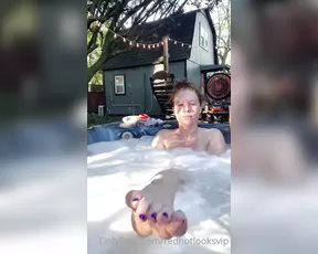 GingerFever89VIP 69 Hot_tub_feet_content_thi Video show chat live porn