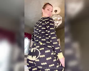 kleioxxx 17 11 2020 Look back at it DM me to see it fall off show chat live porn