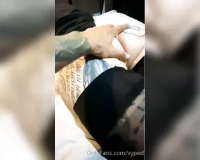 vyped 04 12 2020 I'm so sore lmao havin a broken hand sux show chat live porn
