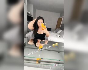 perv mom Right foot up left foot slide show chat live porn