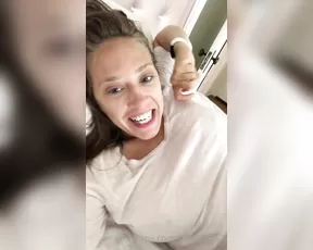 kagneylinn goooooooooooooddd mornaaaaang i'm dropping a tatty tuesday oily titty bouncing jumbli show chat live porn