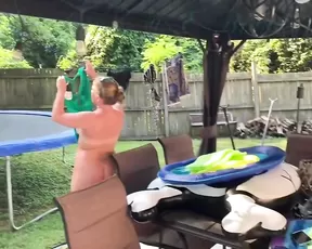 mrselliebrooks Here s the next 45 mins of the back yard play suck show chat live porn