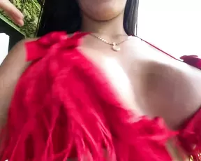 lunacurvz I think red is my color don t you agree show chat live porn