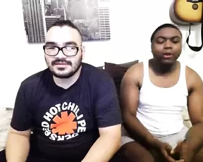 Easygoing1 juicy milf with two boyfriends get lick pussy webcam show