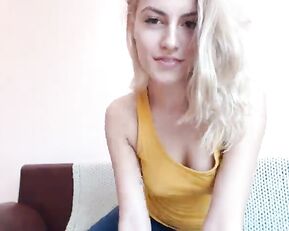 Sassyhelen slim sexy blonde webcam show