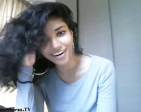 mariexo latina teen show tits webcam show