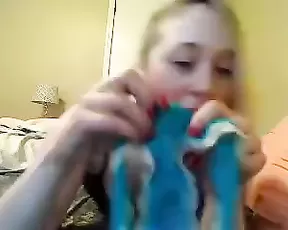 Jizzing all over her cute face