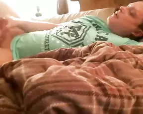 Redhead hottie loves her asshole