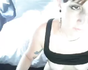 Two teens are having some sex