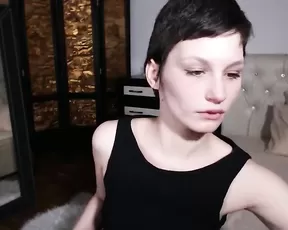 So pretty pierced brunette girlfriend make an amazing homemade sex fun video