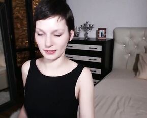 So pretty pierced brunette girlfriend make an amazing homemade sex fun video
