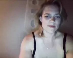 SEXY TEEN LINGERIE STRIP TEASE