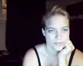 SEXY TEEN LINGERIE STRIP TEASE