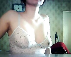 So pretty brunette female make my life so happy with this webcam fun,enjoy