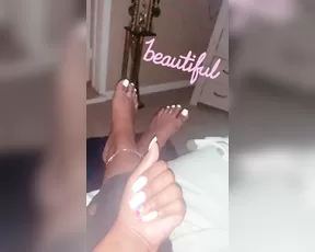 atlantacookie pretty toes wanna suck em show chat live porn
