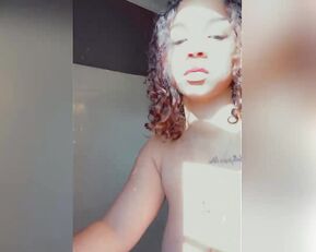 mizzoktoberxxx Come shower with me baby full video available show chat live porn