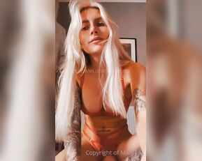 milliefox trying to be cute for you show chat live porn live sex 1