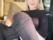Layna Boo Have to Wait in the car for over an hour, so what better way to kill some time, than to play with myself snapchat premium live porn live sex 1