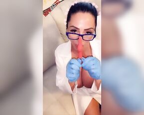Ariella Ferrera aka doctor giving head snapchat premium live porn live sex 1