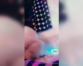pinkyminx twerk_kitty_after_a_lovely_night_on_cam show chat live porn live sex