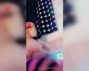 pinkyminx twerk_kitty_after_a_lovely_night_on_cam show chat live porn live sex