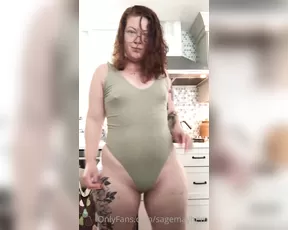sagemayhem Singing_dancing_Showing_some_pussy_and_titties show chat live porn