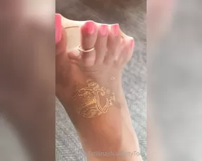 tatianasnaughtytoes 26 11 2020 ThrowBackThursday 2018 08 05 HotPink Pedicur show chat live porn