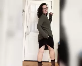 lilithsage69 full mom attire but you ll like what s underneath show chat live porn live sex 1
