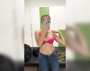 cellini you catch me in the gym lockers what do you do show chat live porn live sex