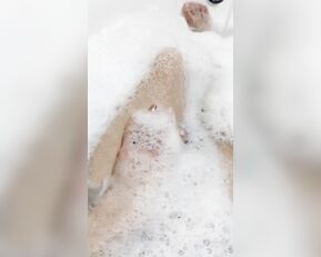 watermelon_jules clip 4 19 enjoy with me join me in that foamy tub show chat live porn live sex