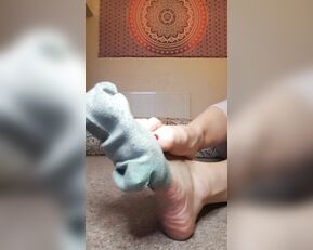 a_thing_for_red Removing my gym socks slowly show chat live porn