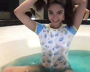 Mila_Poonis hotel bathroom - MFC bathing cam live sex