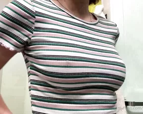 natsendsnoodz POV from the inside of my medicine cabinet while I show chat live porn