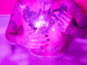 leighravenx Happy October I'm celebrating with a hot bubble bath show chat live porn