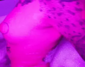 leighravenx Happy October I'm celebrating with a hot bubble bath show chat live porn
