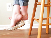 selesoles 22 03 2021 pov you re sitting at a bar and a woman sits next to you she s laughing having a good t show chat live porn