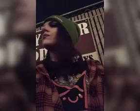 geishamonroe-16-11-2018-3790381-outdoor smoke at night alone super spoopy (not really) show chat live porn live sex 1