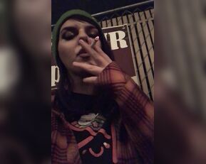 geishamonroe-16-11-2018-3790381-outdoor smoke at night alone super spoopy (not really) show chat live porn live sex 1