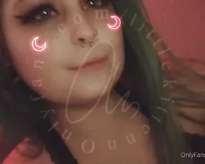 littlekittenn Hey you yeah you show chat live porn