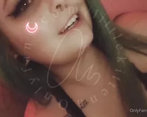 littlekittenn Hey you yeah you show chat live porn