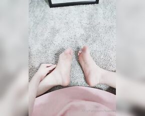 yoonie 11 seconds do you like my soles 3 if you do show chat live porn live sex 1