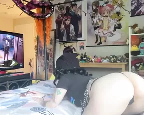 sourstrawberry What if you were hitting it from show chat live porn
