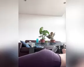 lily_loves Working on my flexibility with daily yoga show chat live porn