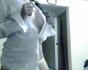 Two hotties masturbates