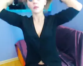 Lara takes off her t-shirt for me