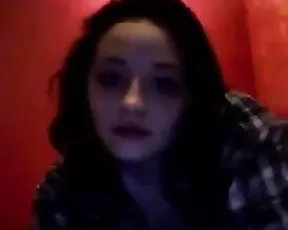 Skillful chick deepthroating very well