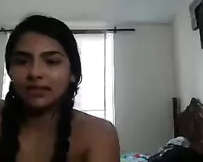 Dreamy raven haired babe fucking a pulsating meatloaf.
