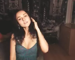 Blonde shows her skills
